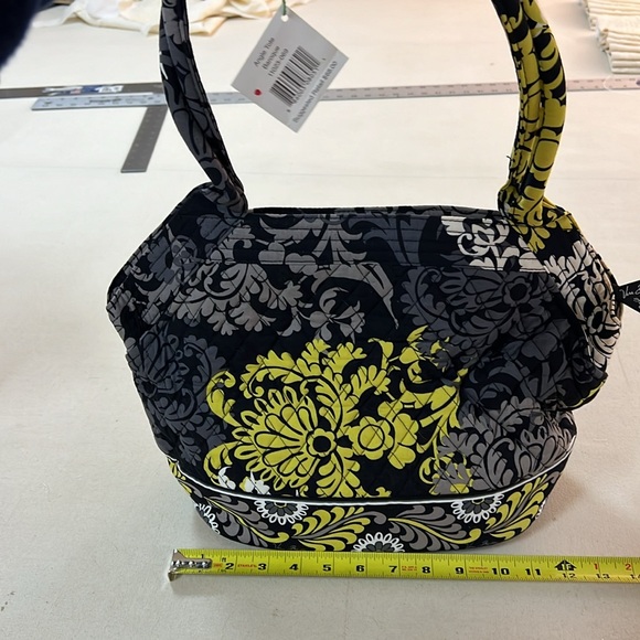 Véra Bradley Angle Tote in Baroque pattern. NEW WITH TAG - Picture 4 of 6
